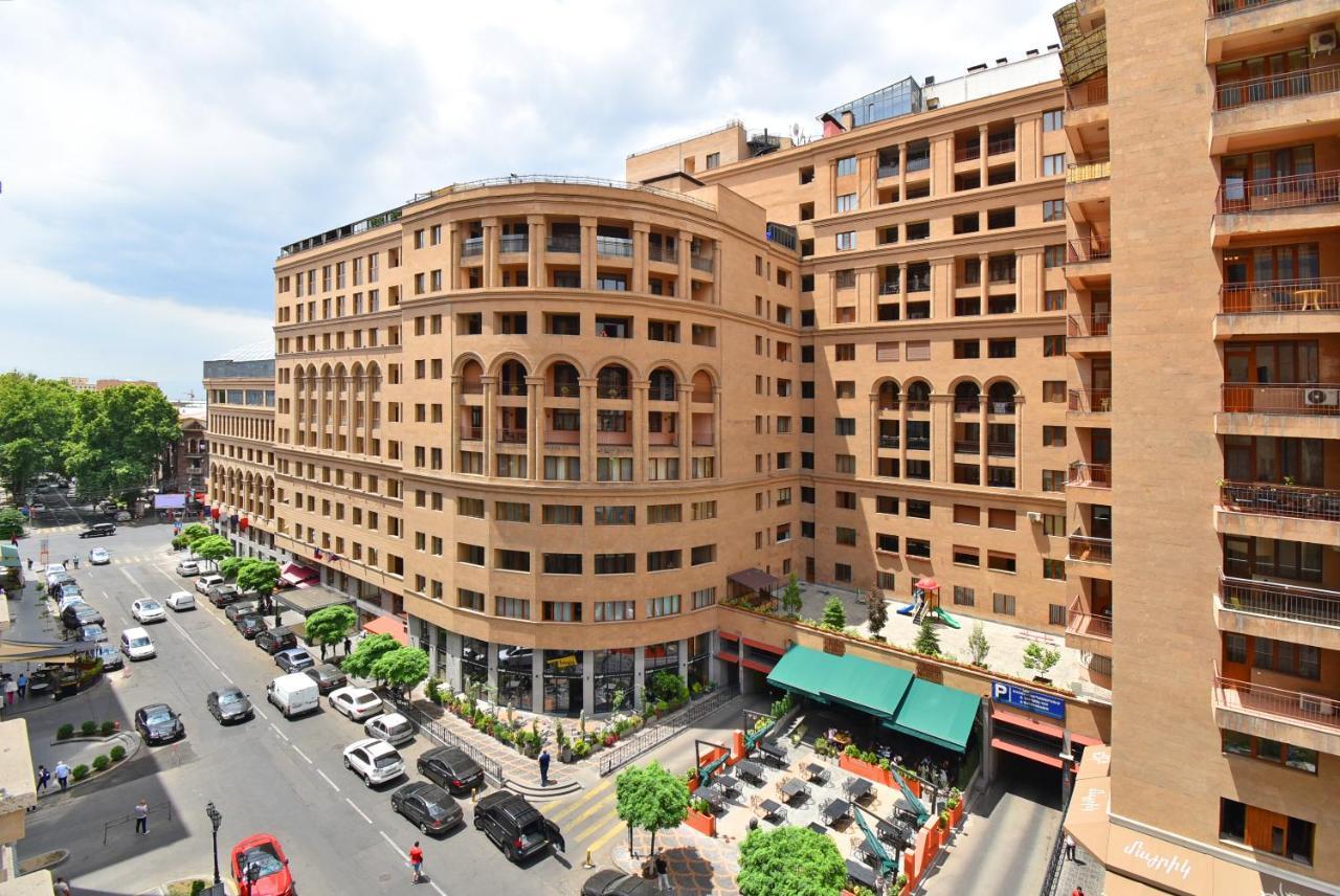 Armenak Apartment 5-Комнатная Erévan Extérieur photo