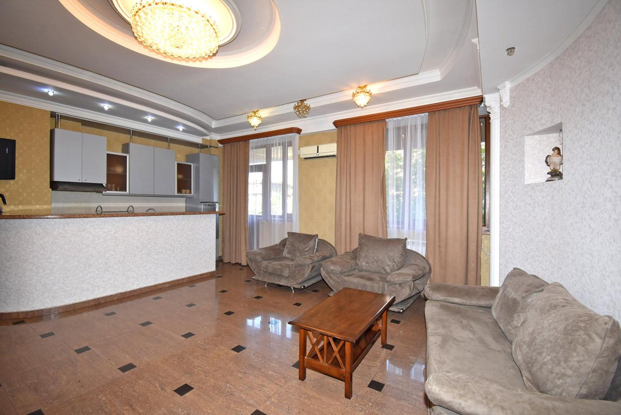 Armenak Apartment 5-Комнатная Erévan Extérieur photo